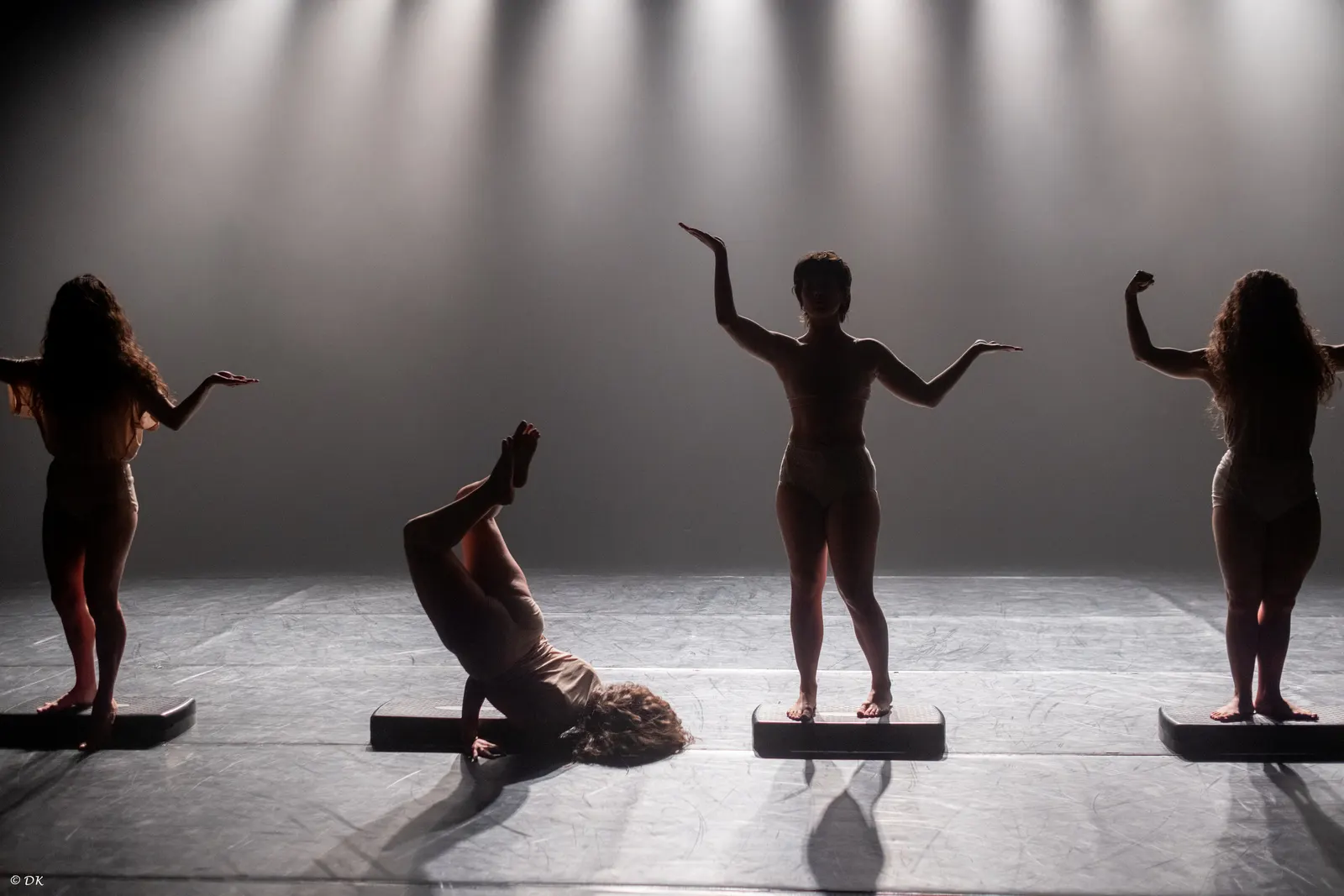 Sigal Armoza | Caryatids