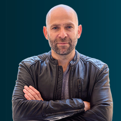 רודי סעדה במופע סטנדאפ