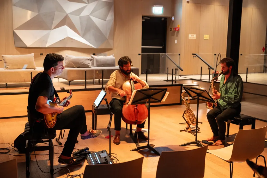 (עברית) אנסמבל סיב מתארח בסטודיו אנט